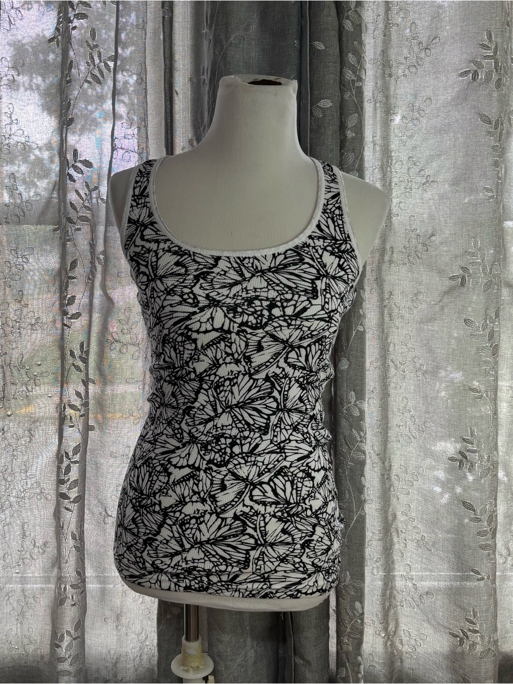 Y2K early 2000s Miley max Cyrus tank medium